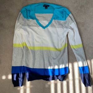 Tommy Hilfiger medium sweater